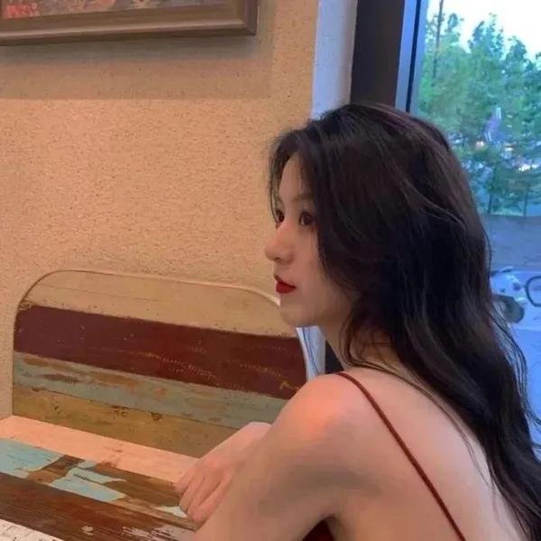 雨夜闪灵